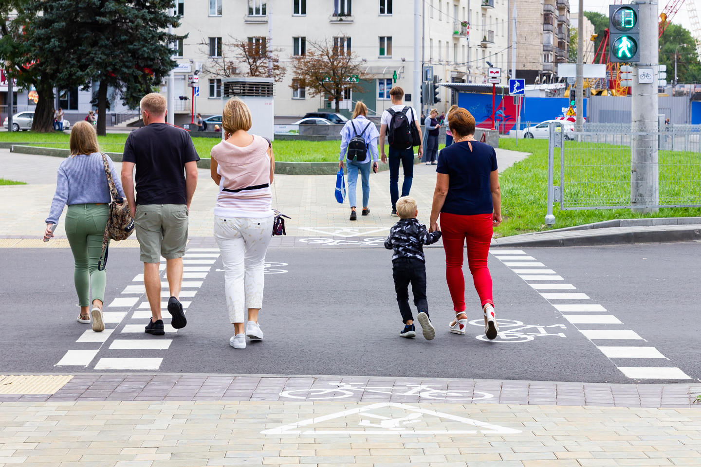 Как пешеходам вести себя с велосипедистами