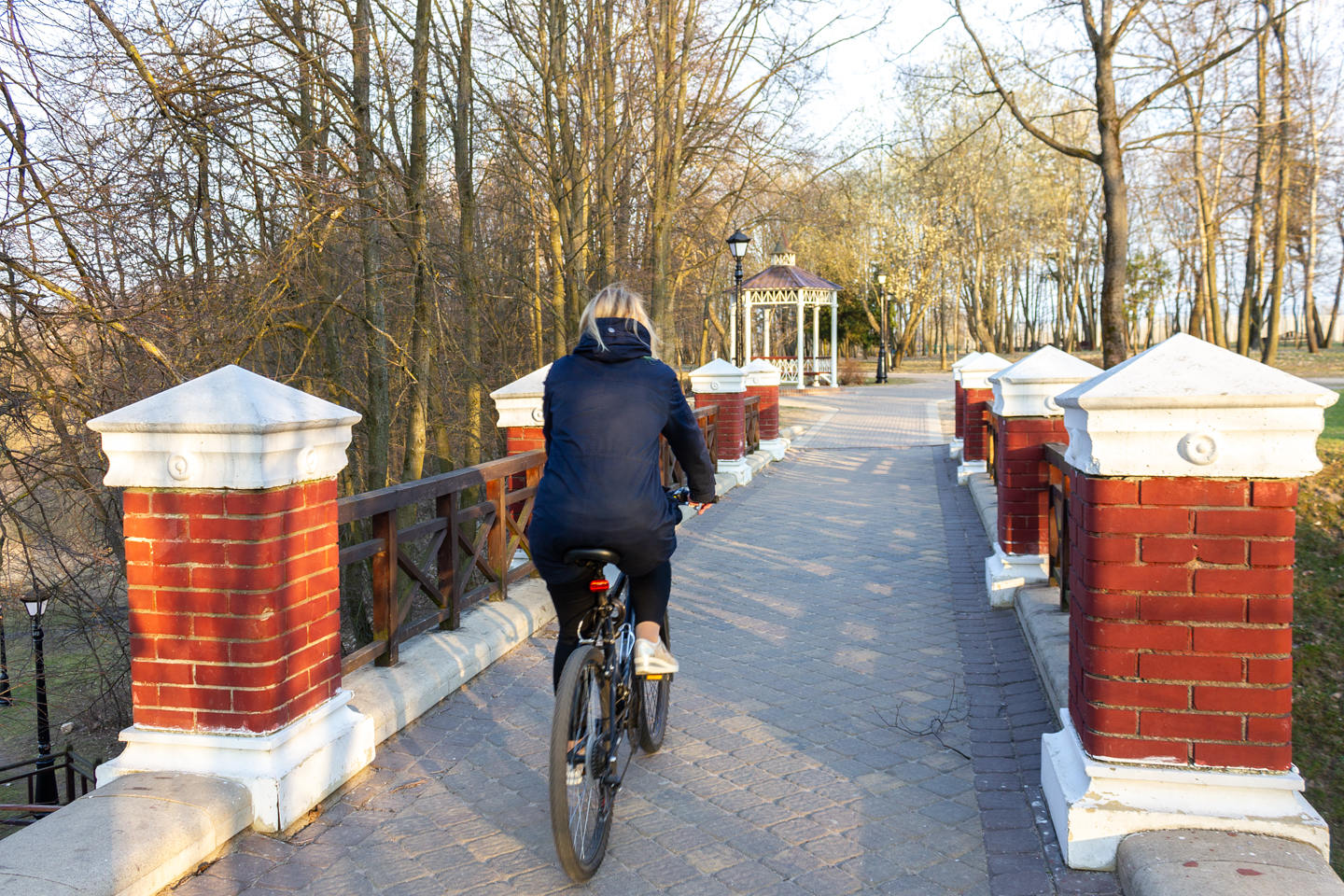 Велодорожка в Лошицком парке