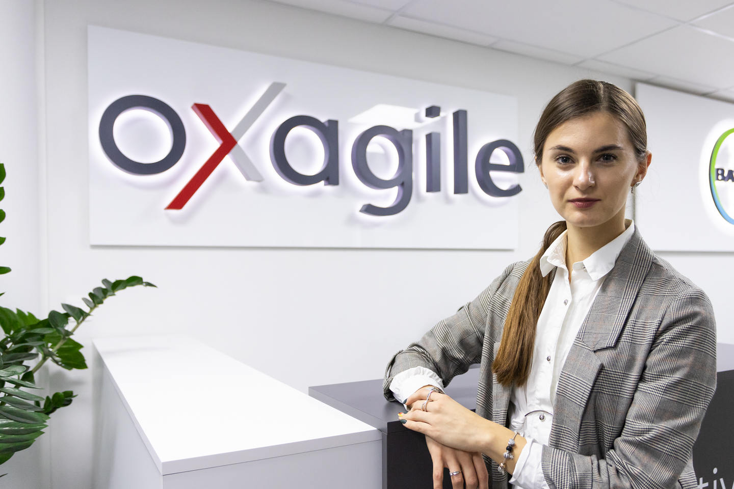 Место работы: Oxagile