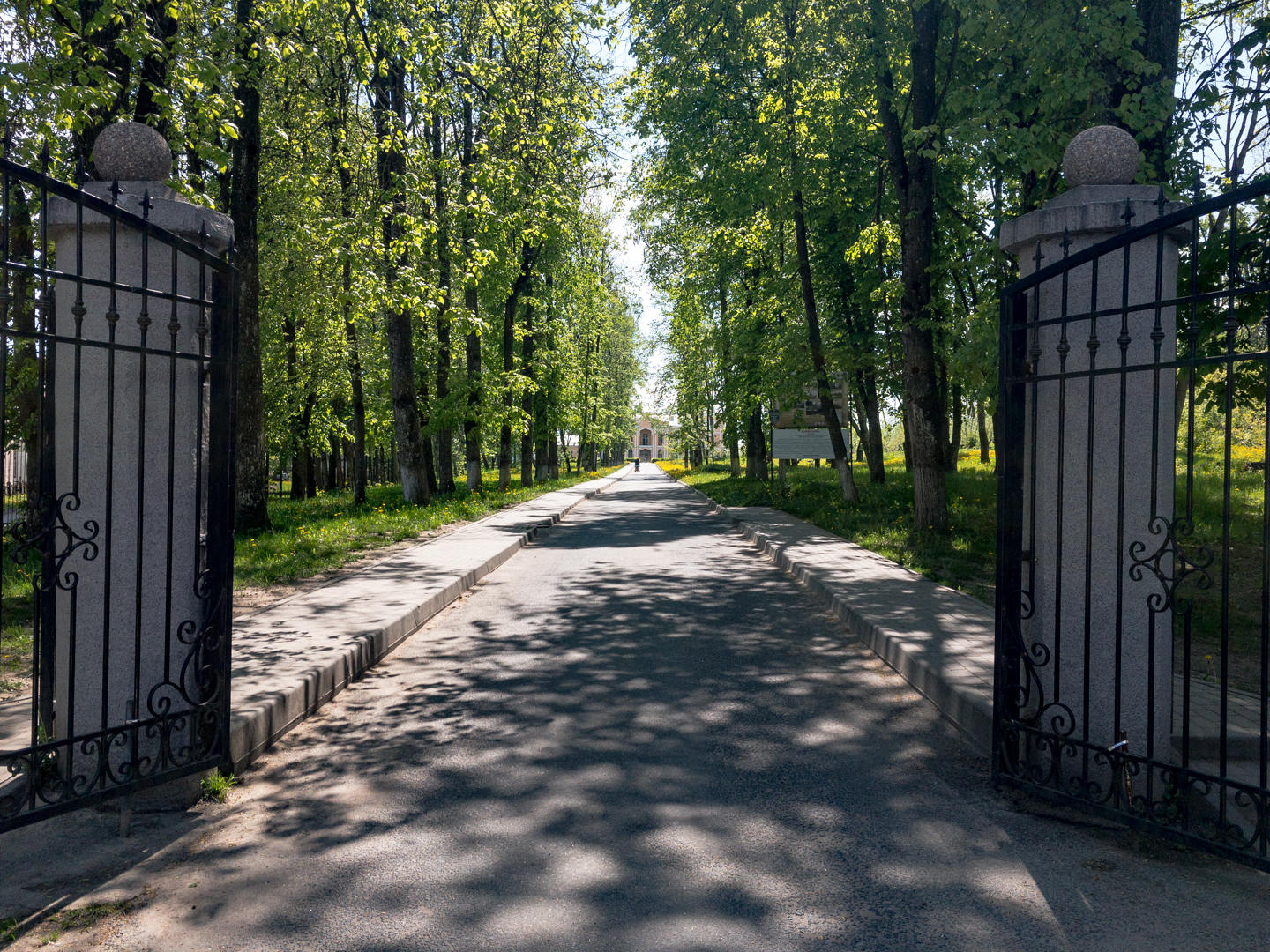 Прилуки и усадьба Чапских