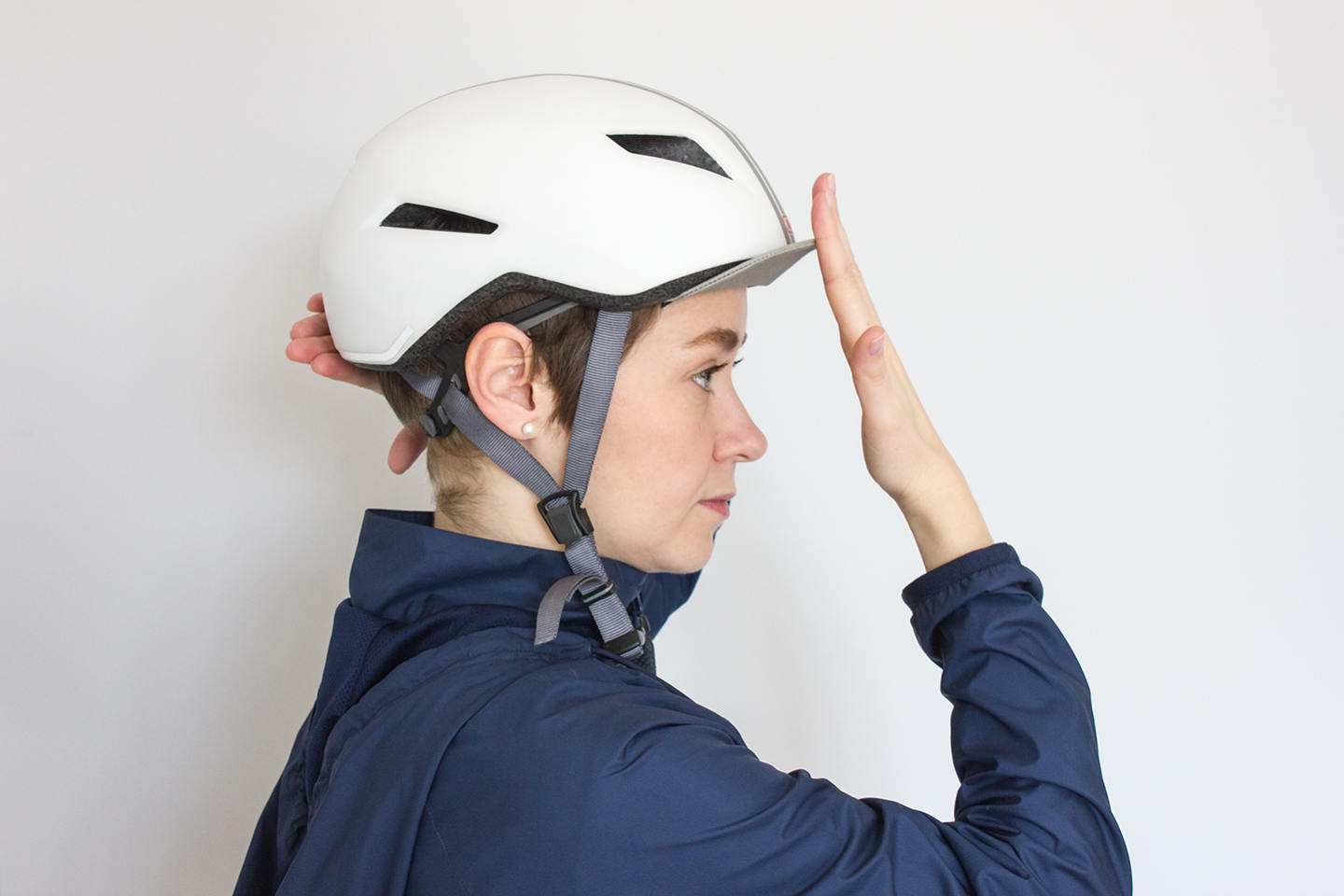Как носить шлем правильно